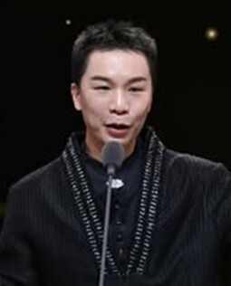 [傑出校友]本系48屆校友柳柏丞（派翠克）--榮獲第60屆金鐘獎（2025年）主持人獎圖片